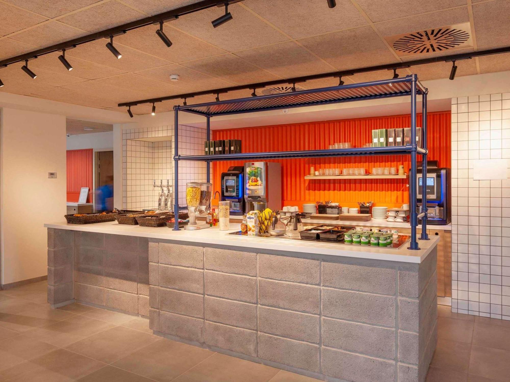 Ibis Budget Mont De Marsan Exterior foto